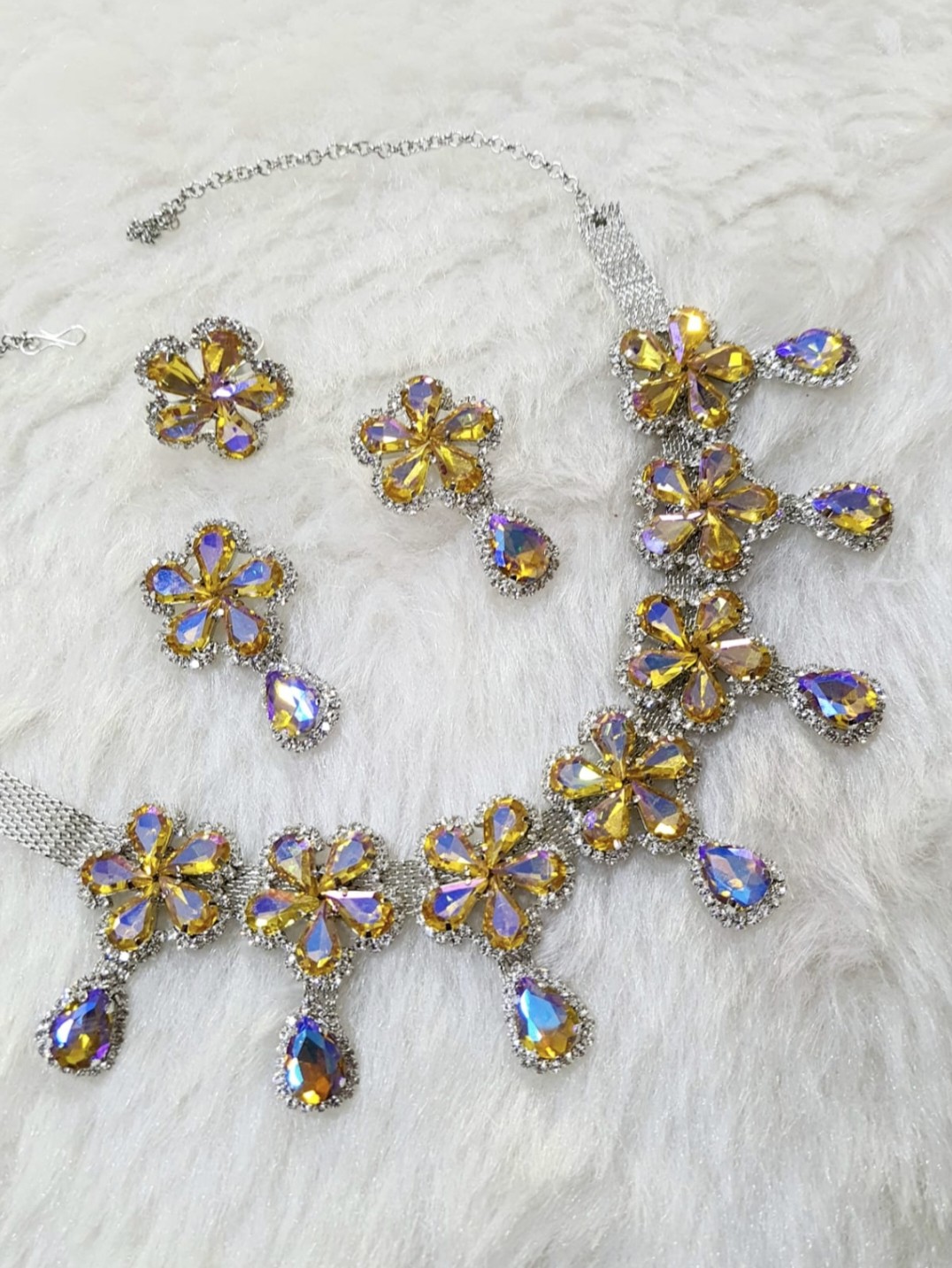 Rainbow Reflection Glass stones necklace sets