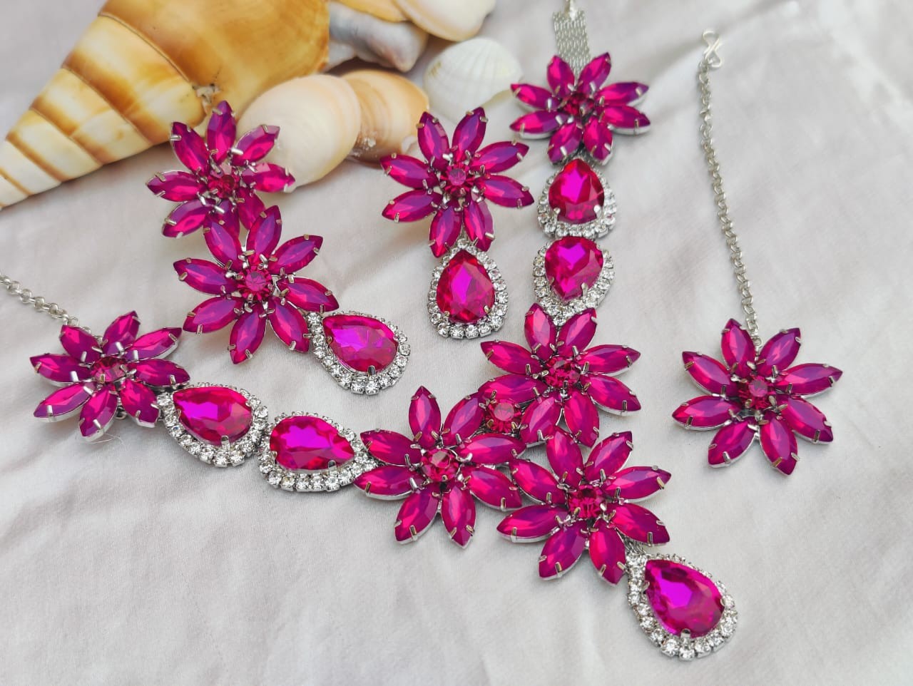 Opel stones necklace sets | Buy online shopping for jewellery